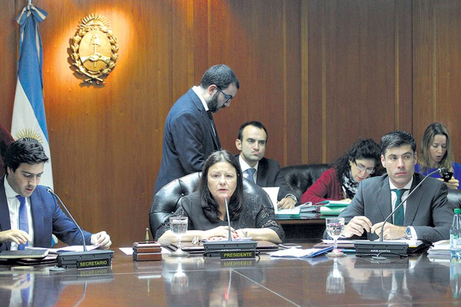 La sesión en el Consejo de la Magistratura fue escandalosa, con polémicas a los gritos.