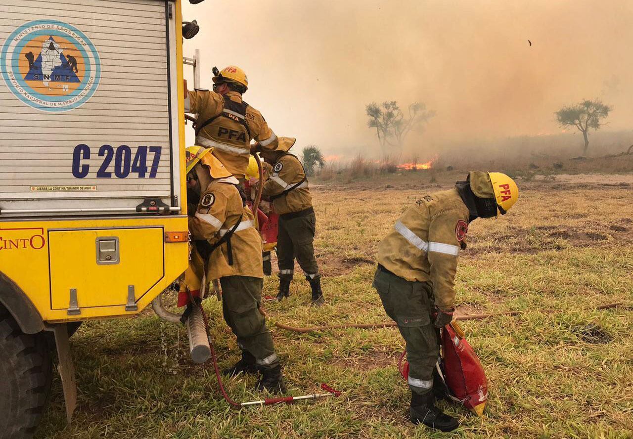 Se espera que las lluvias ayuden a acotar focos más activos. 