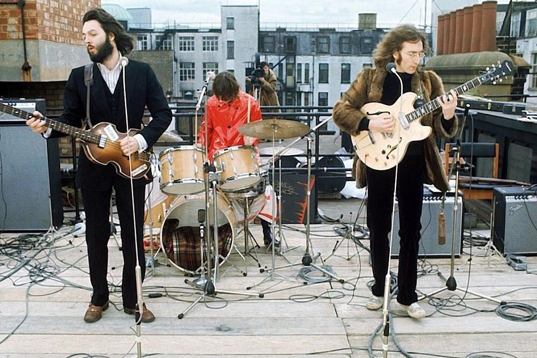 En 1969 los Beatles hacen su última presentación en Londres, en un improvisado concierto en la terraza de Apple. Será recordado como un mítico momento para la historia de la banda.