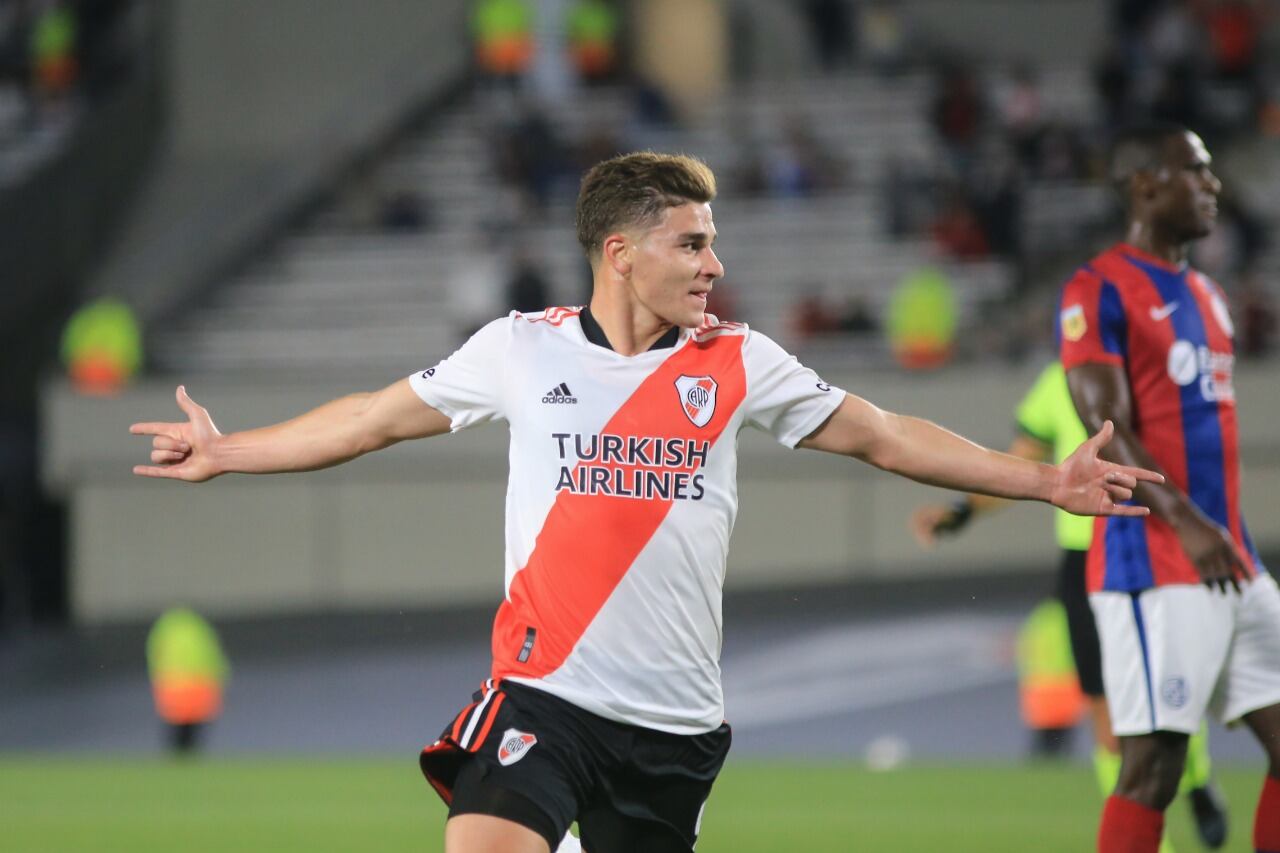 Alvarez, seis goles en los últimos tres partidos