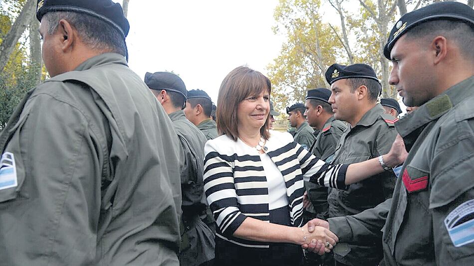 La ministra de Seguridad, Patricia Bullrich, volvió a la carga con el cambio de rol de los militares.