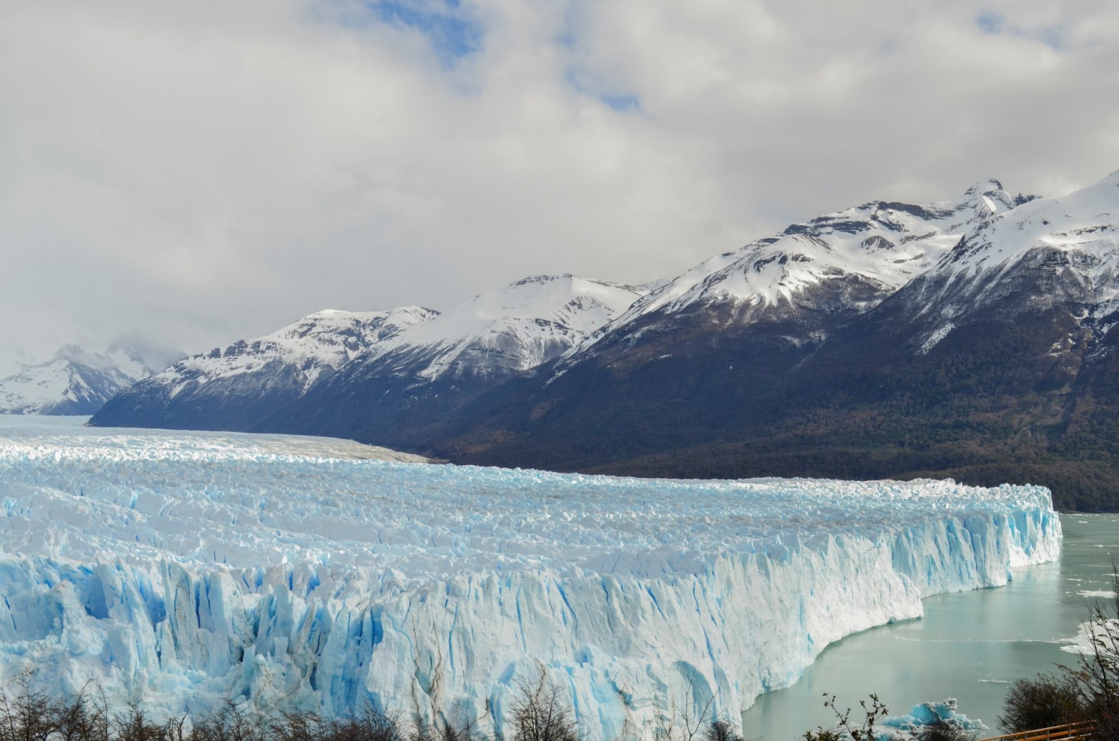 Murió un turista al caer al vacío desde un mirador en el Parque Nacional Los Glaciares