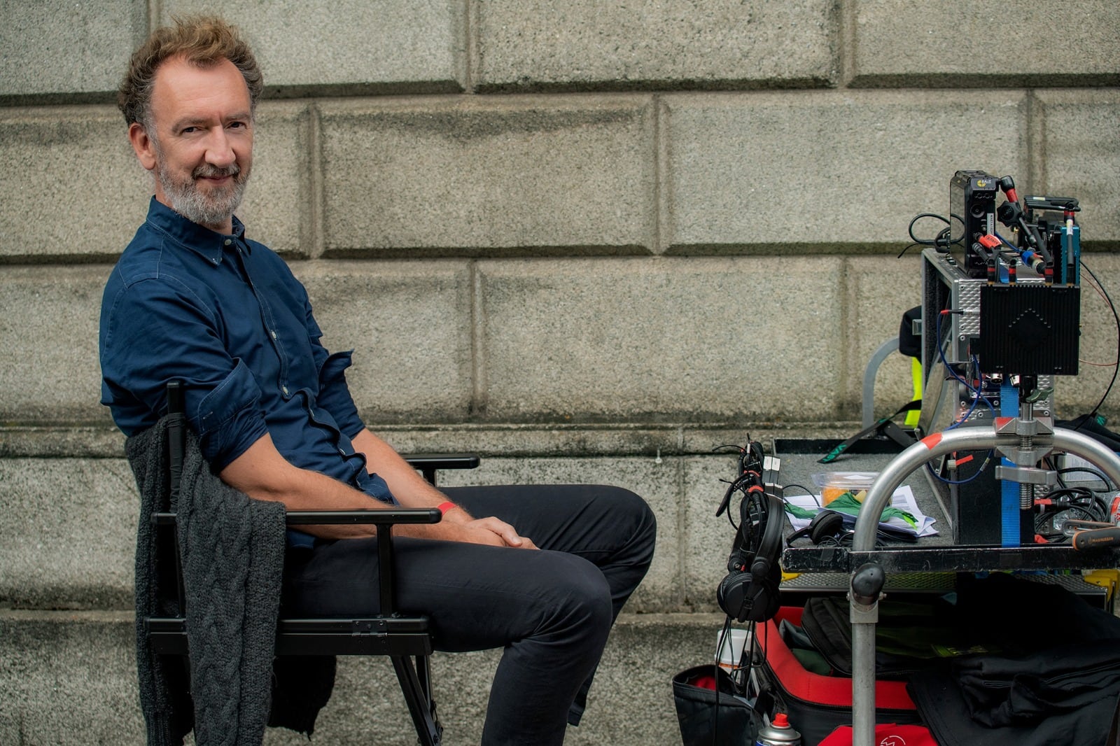 John Carney suele componer las canciones de sus películas.