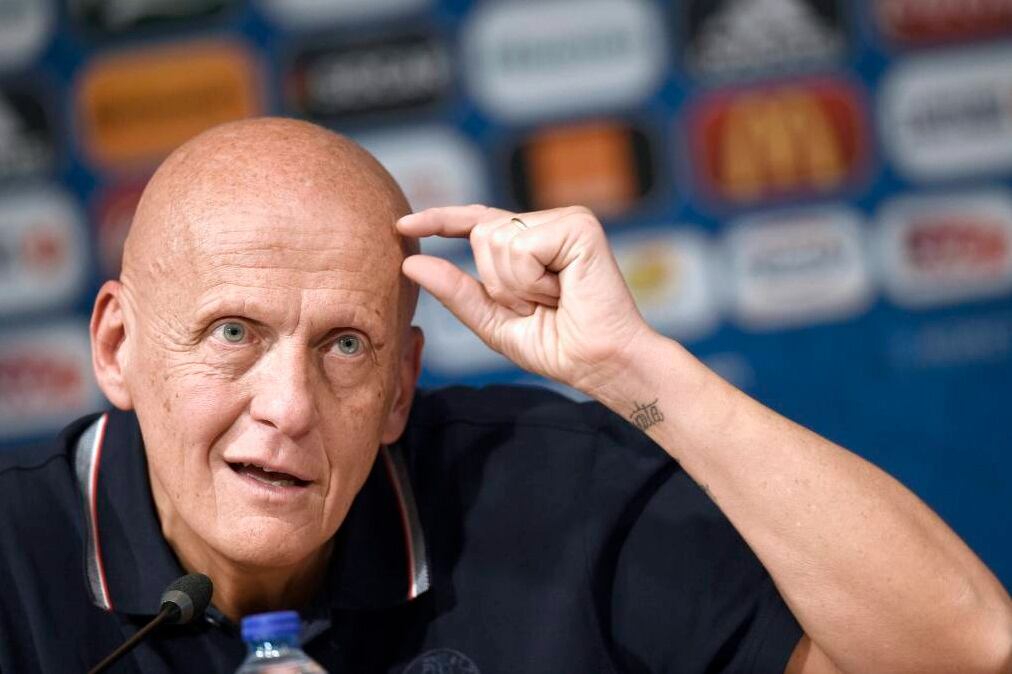 Pierluigi Collina quiere minimizar el uso del VAR, pero teniéndolo a mano