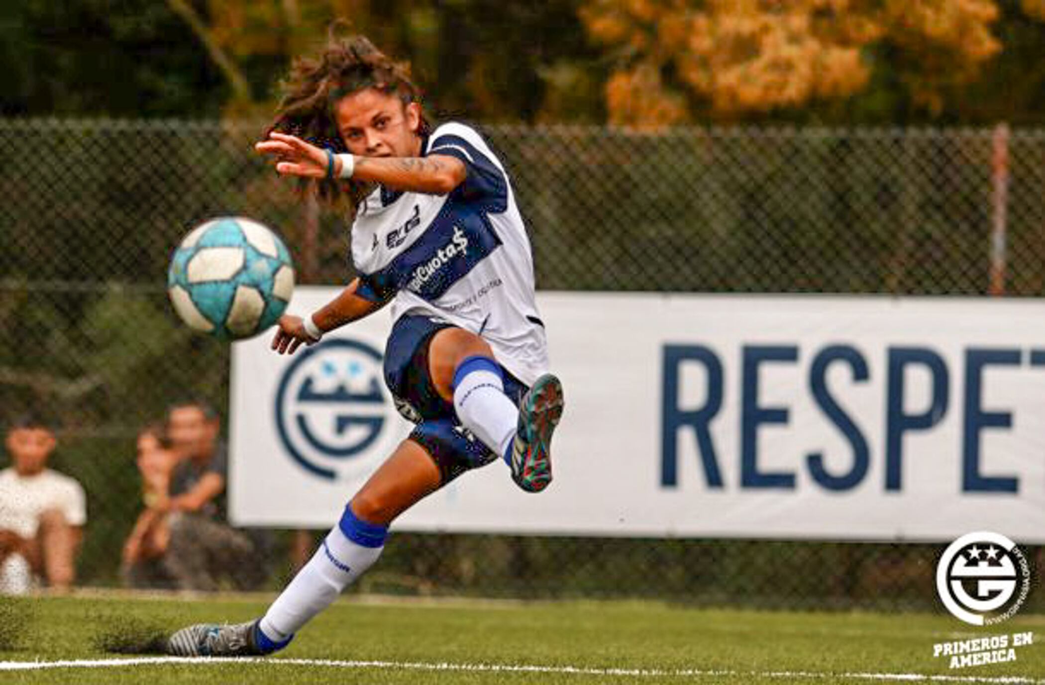 Claudia Roldán, en la primera división de Gimnasia y Esgrima de La Plata 