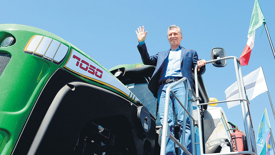 Mauricio Macri en San Nicolás, al inaugurar ExpoAgro. Elogios al campo, disparos por elevación a la industria.
