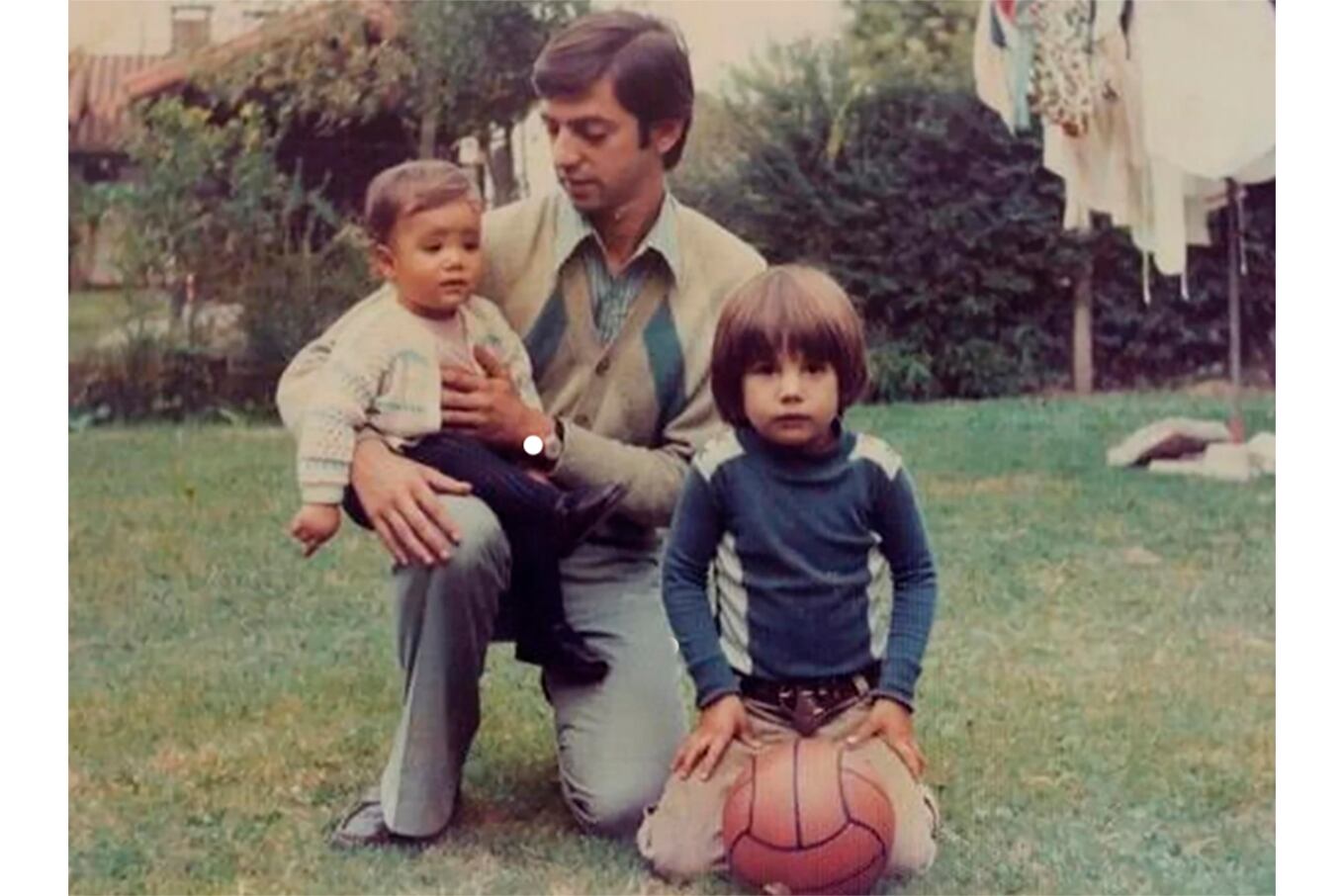 Jorge Moura con sus hijos Clarisa y Federico.