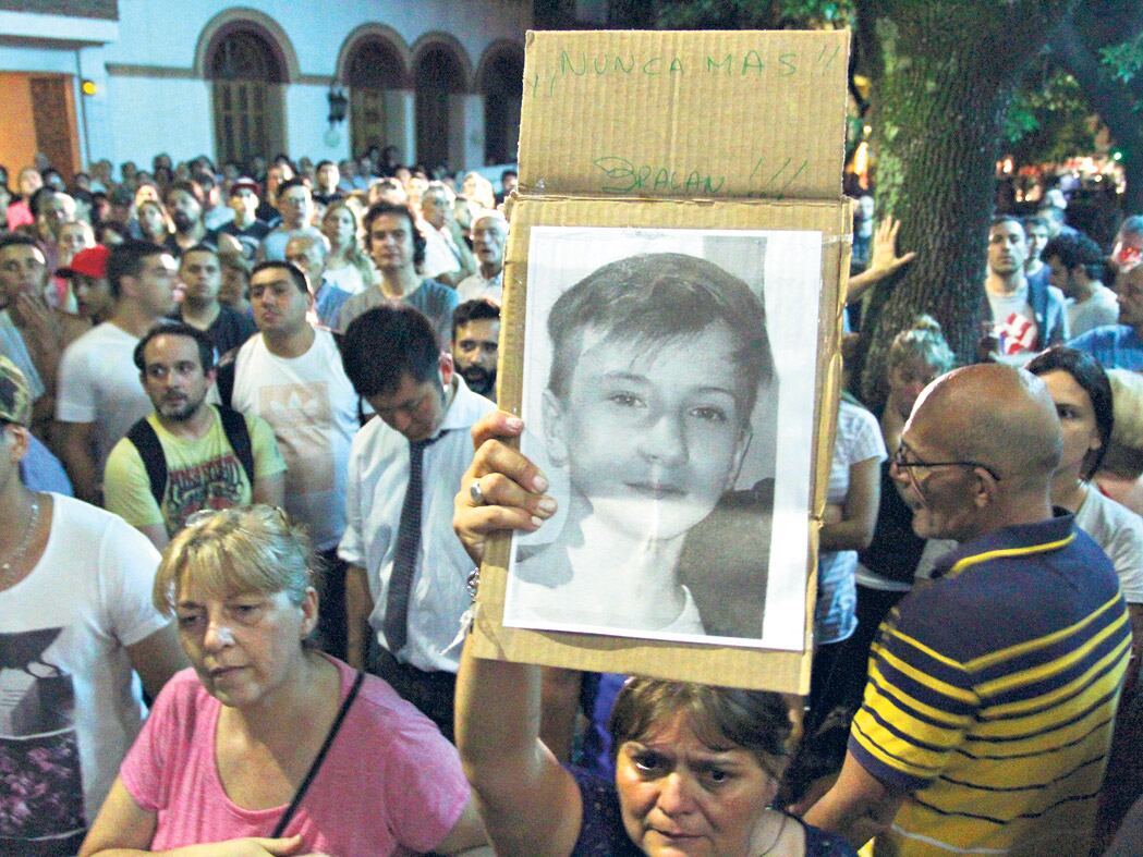 El crimen de Brian generó la reacción de los vecinos de Flores.
