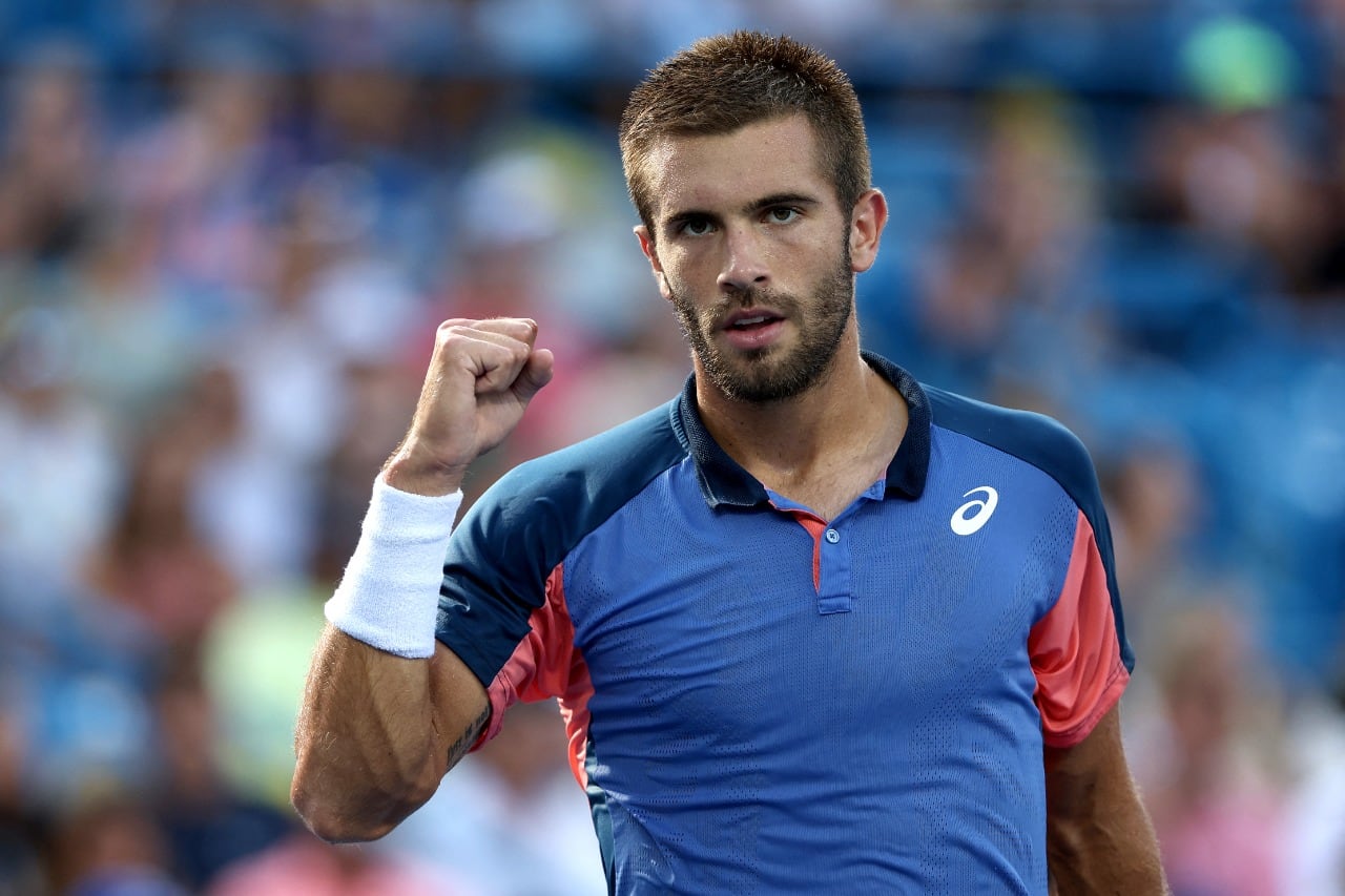 El croata Coric festeja uno de sus puntos en la final