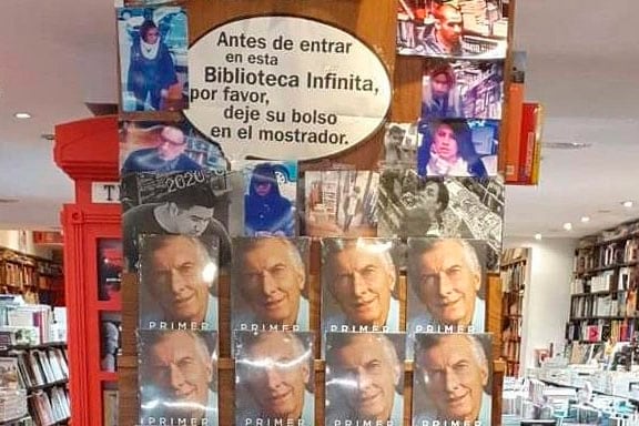 Lo único que provocó el mensaje de Avelluto fue asociar a Macri con los supuestos ladrones escrachados por la librería.