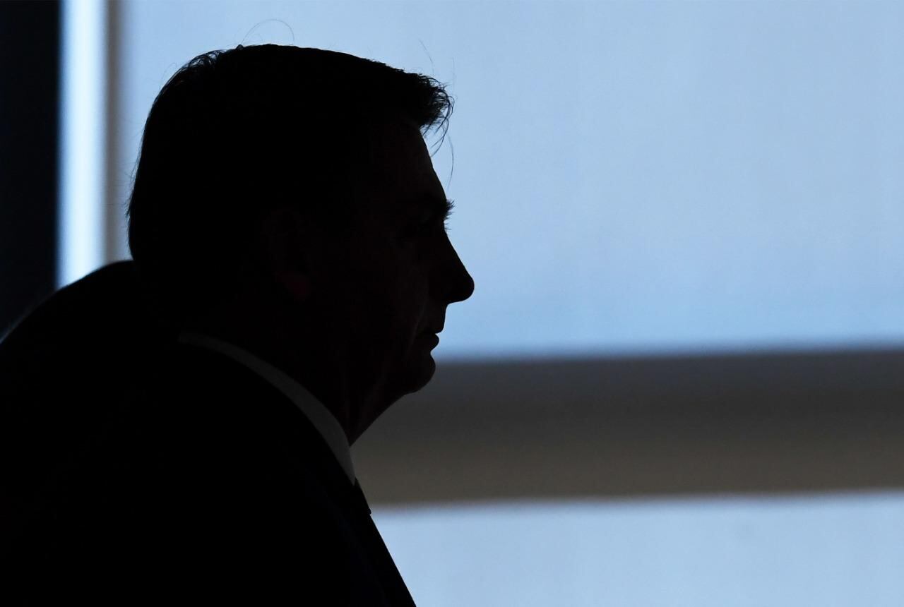 Bolsonaro en su laberinto. Las derrotas se acumulan pero su imagen no decae.