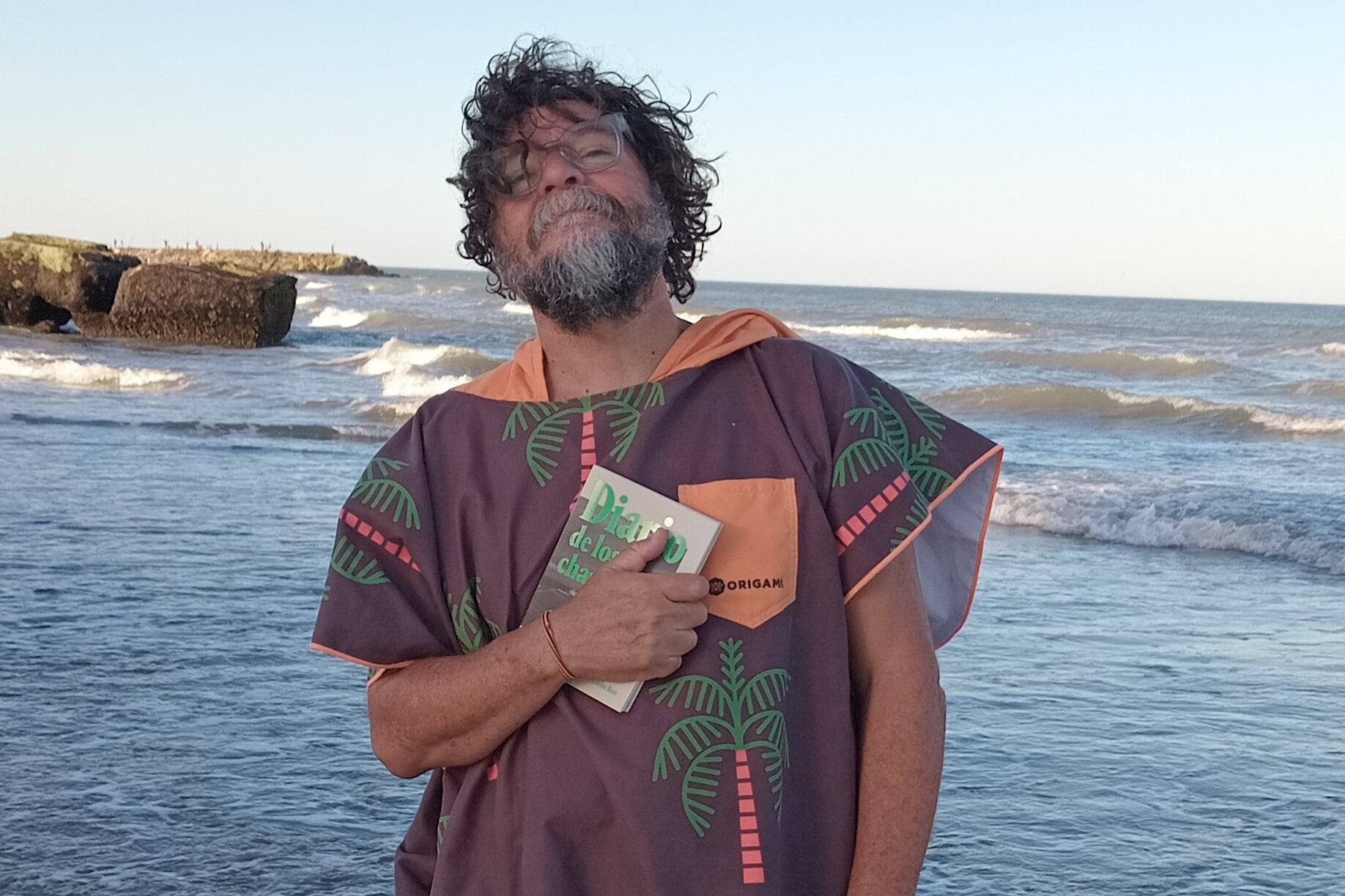 "Tres décadas de escritura respaldan mi convicción de que soy un escritor subalterno", señala Ríos. 