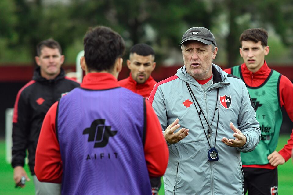 Lunari sabe que su continuidad depende de un par de partidos.