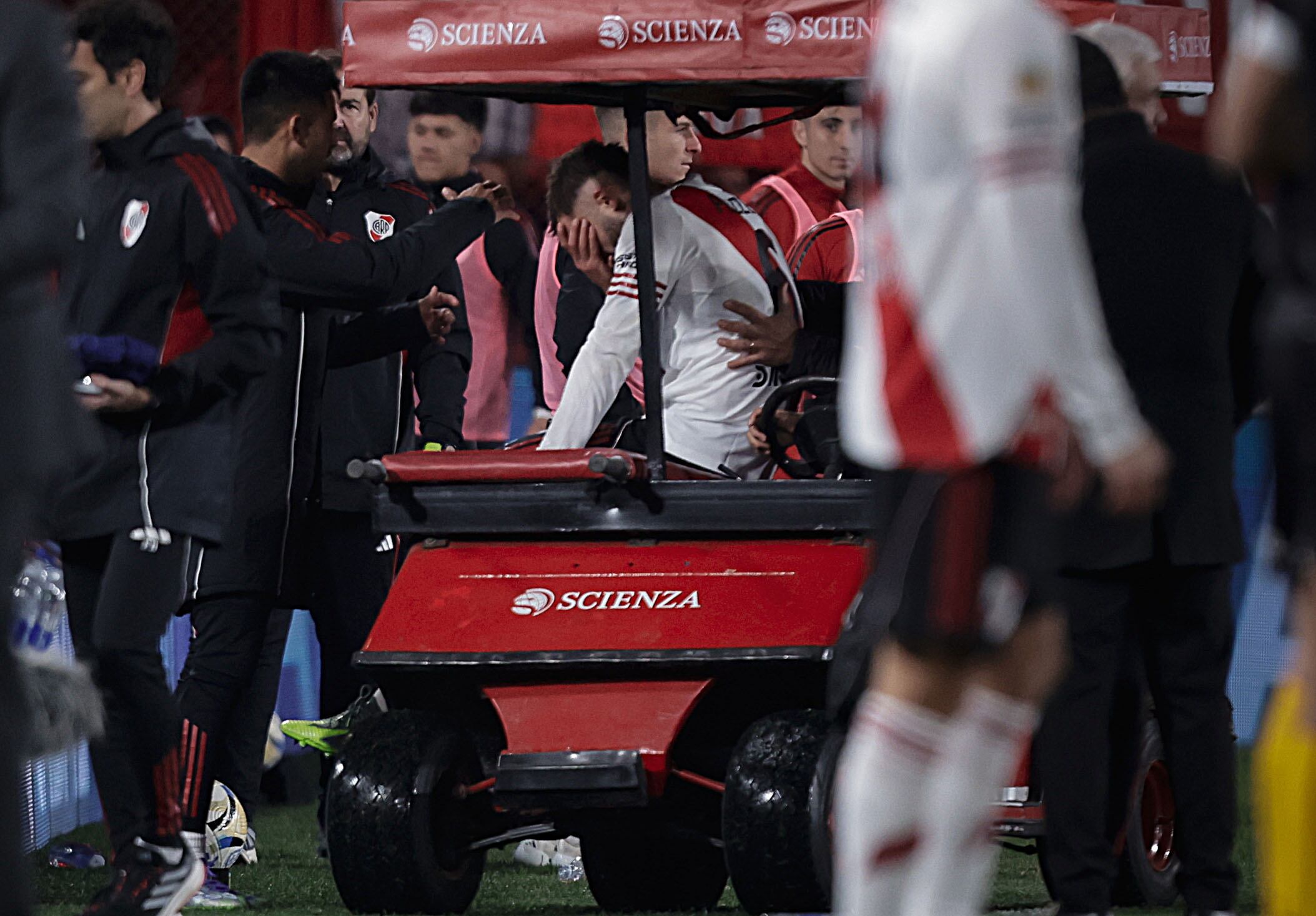 Pezzella vislumbraba lo que podía ser la gravedad de su lesión