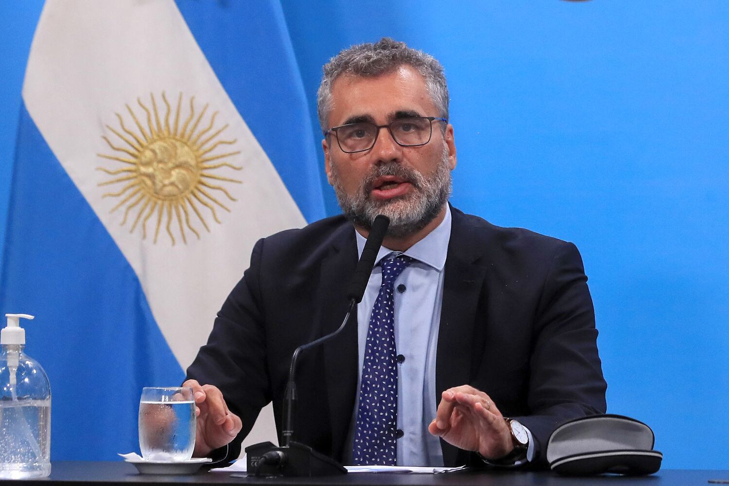 Ya está abierta la inscripción para cobrar los 10 mil pesos del Ingreso Familiar de Emergencia por coronavirus.