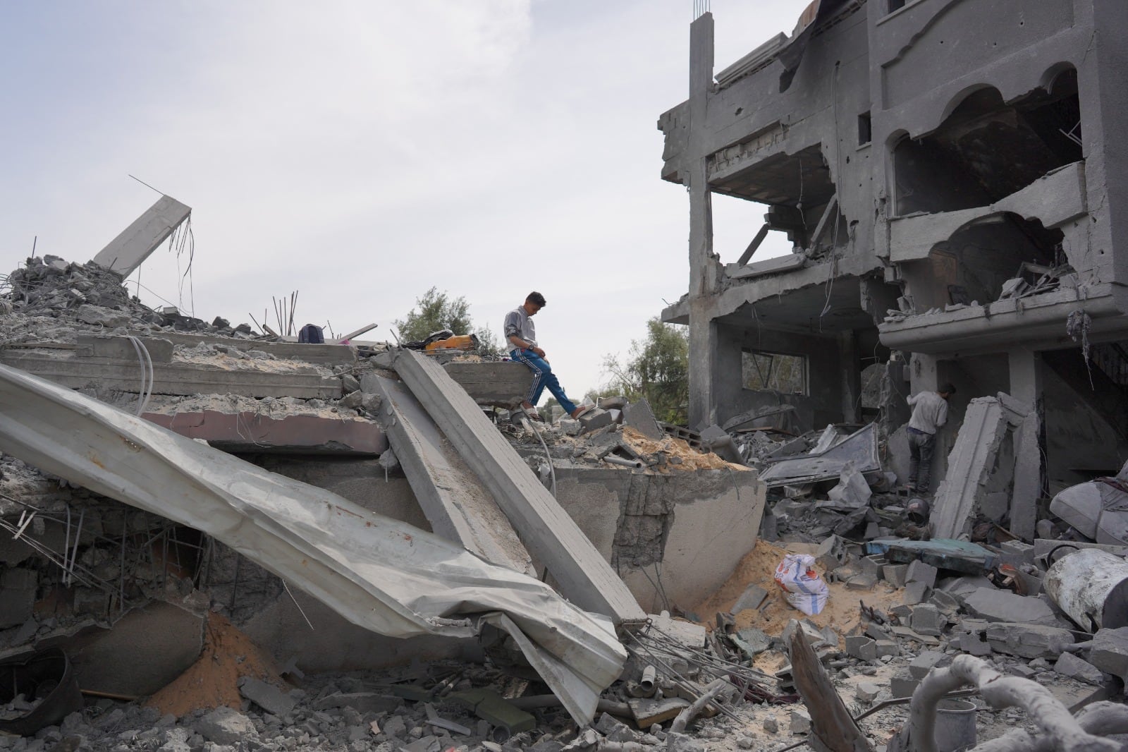 Israel está demoliendo miles de edificios.