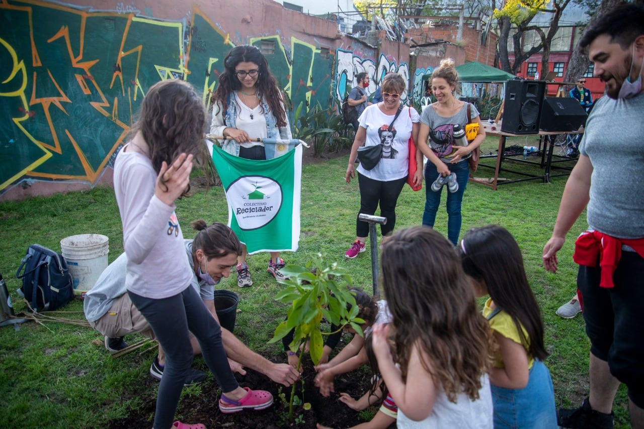 En Villa Ortúzar "hay alrededor de 120 lugares en peligro", advirtieron vecinas y vecinos.