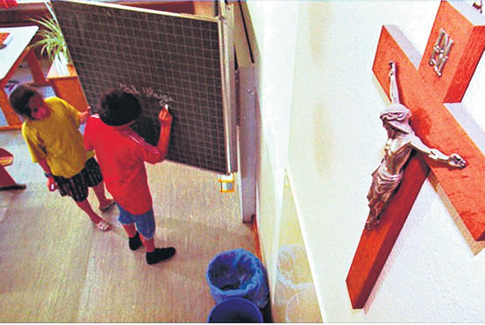 En la jornada de hoy está previsto que expongan 17 oradores.