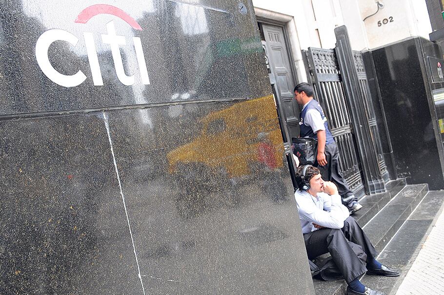 La bicicleta financiera y la fuga de capitales operó en detrimento de los depósitos a plazo.