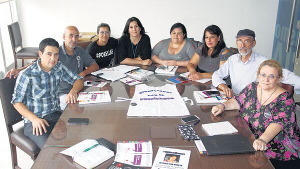 El grupo se reunió en el anexo de Diputados y piensa lanzarse en público el mes que viene.