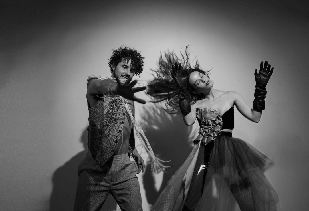 El grupo concebido a fines de los 2000 en la capital colombiana se caracteriza por brindar una lectura cosmopolita de Bogotá.