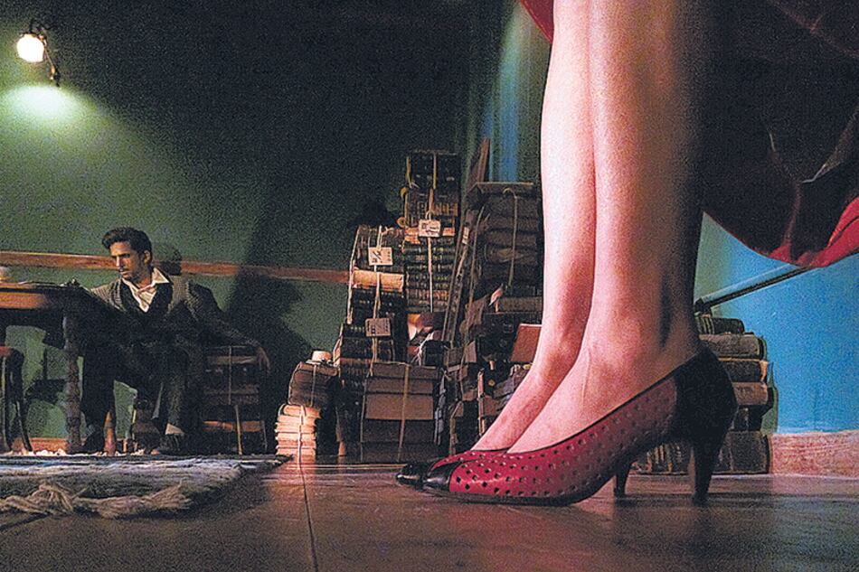 Un análisis sociológico, antes que psicológico, de los personajes.