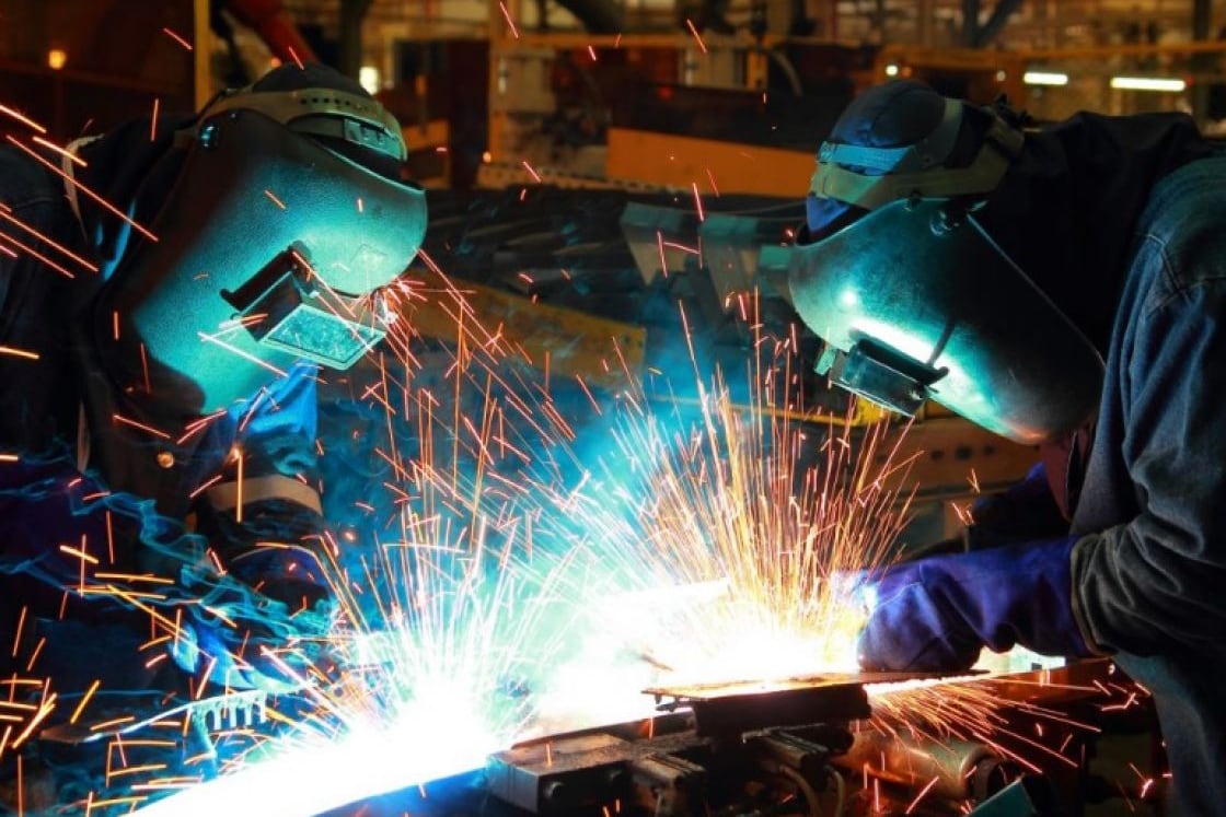 La industria se recupera a paso acelerado.