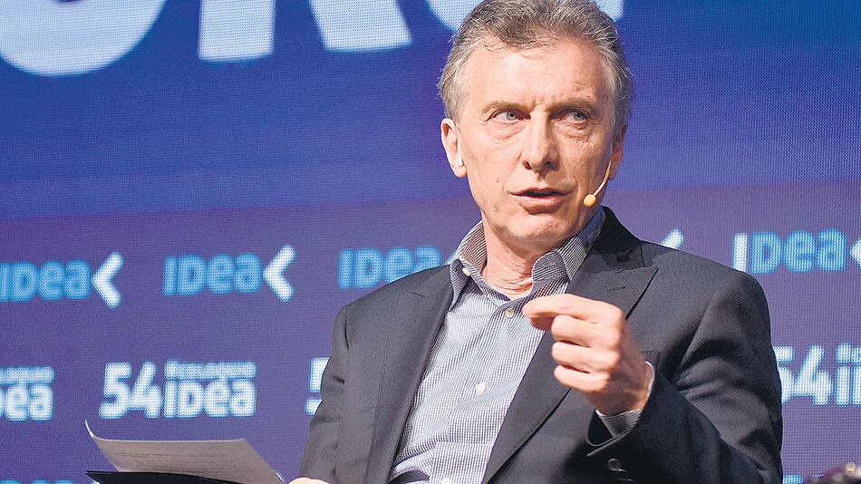 Ya la semana pasada Macri había cuestionado los aportes estatales a la línea de bandera.