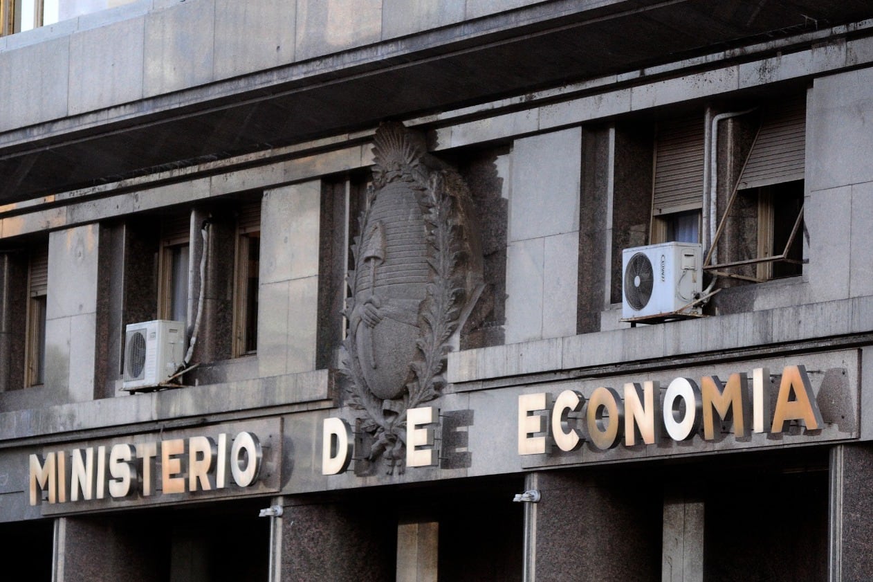 “Los 1528 millones correspondientes serán depositados en el fiduciario, Bank of New York", informe Economía.