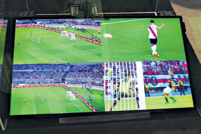 El VAR, que se usó por primera vez en Núñez, será utilizado también esta noche en Lanús.