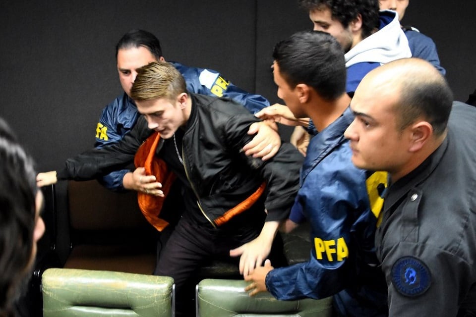 "El credo" se posa sobre el grupo que cargó contra las pibas en el Encuentro Nacional de Mujeres de Mar del Plata.