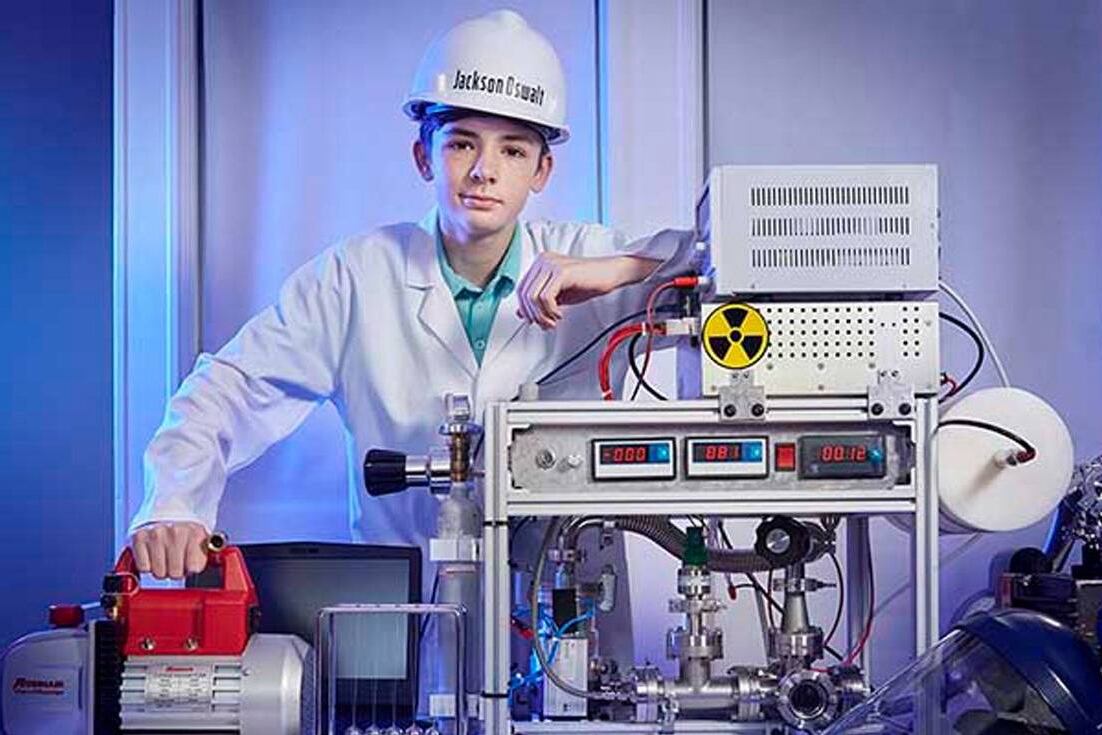 Con tan solo 12 años, Jackson Oswalt también entró al libro Guinness por construir un reactor nuclear en su casa.
