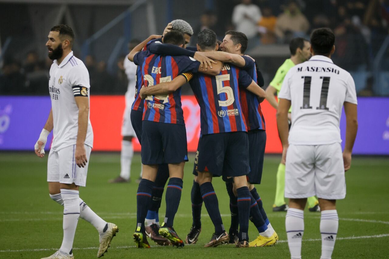 El Barcelona festeja, Benzemá y Asensio sufren por el Madrid