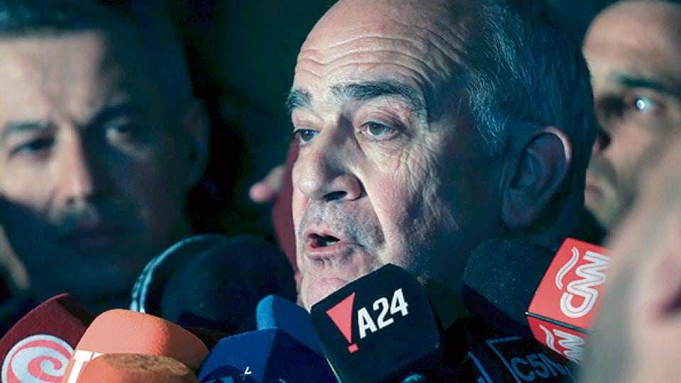 El juez Luis Carzoglio denunció que fue apretado por agentes de la AFI.