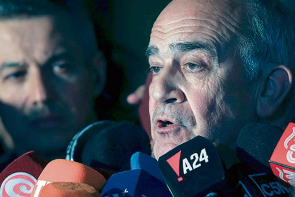 El juez Luis Carzoglio denunció que fue apretado por agentes de la AFI.