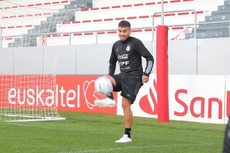 Correa se perdió el partido ante Italia y tampoco podrá estar este domingo frente a Estonia (@Argentina).