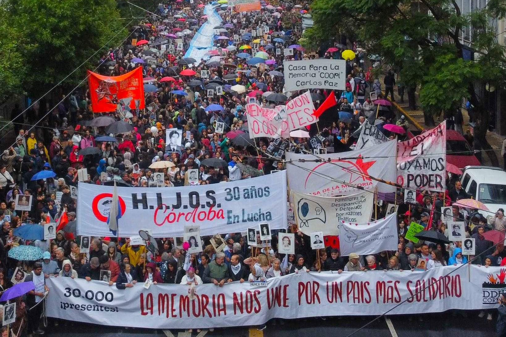 Los organizadores estimaron 120 mil personas durante la movilización.