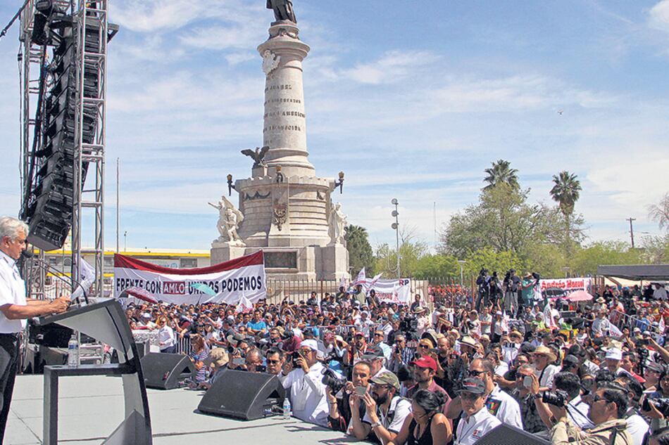 AMLO promete que los consulados mexicanos en EE.UU. se convertirán en “procuradurías” para la defensa de emigrantes.