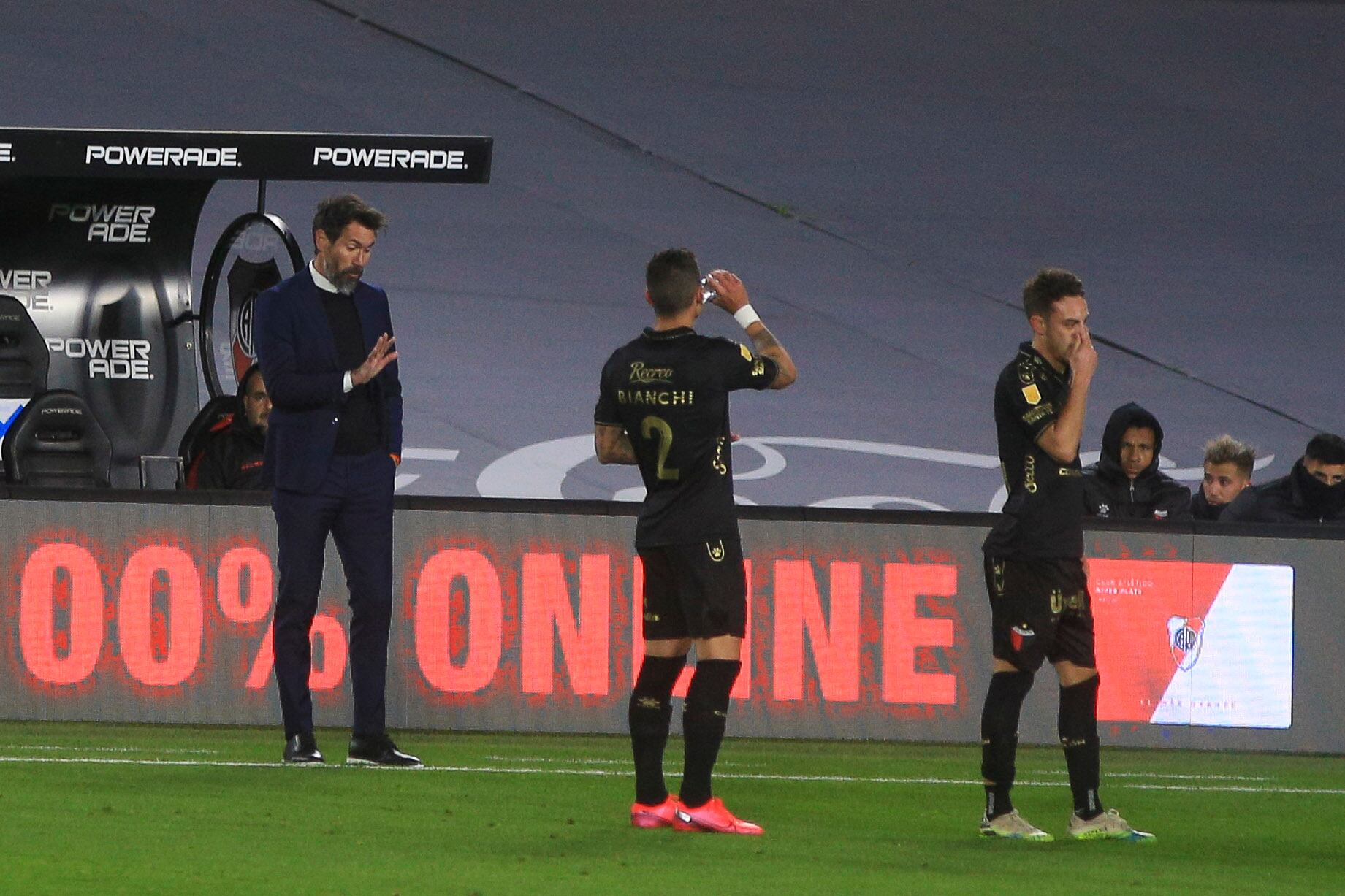 Eduardo Domínguez ya hizo historia con Colón