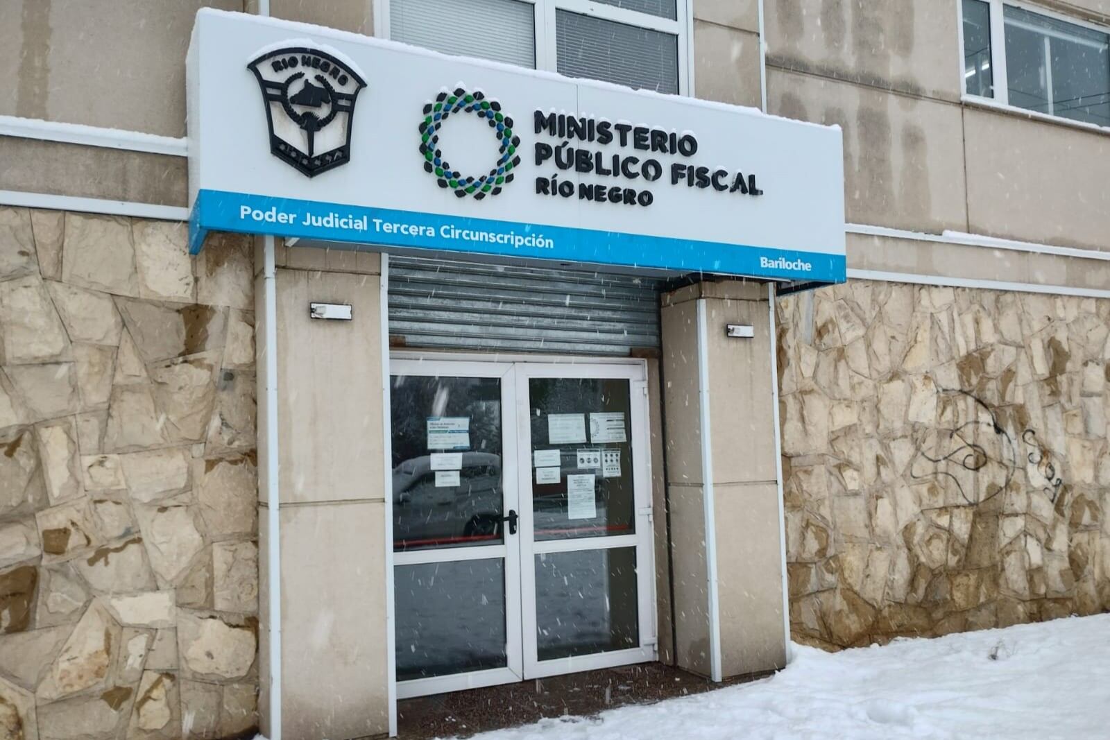 Por deber la cuota alimentaria de sus hijos, la Justicia le quitó a un hombre el carnet de conducir