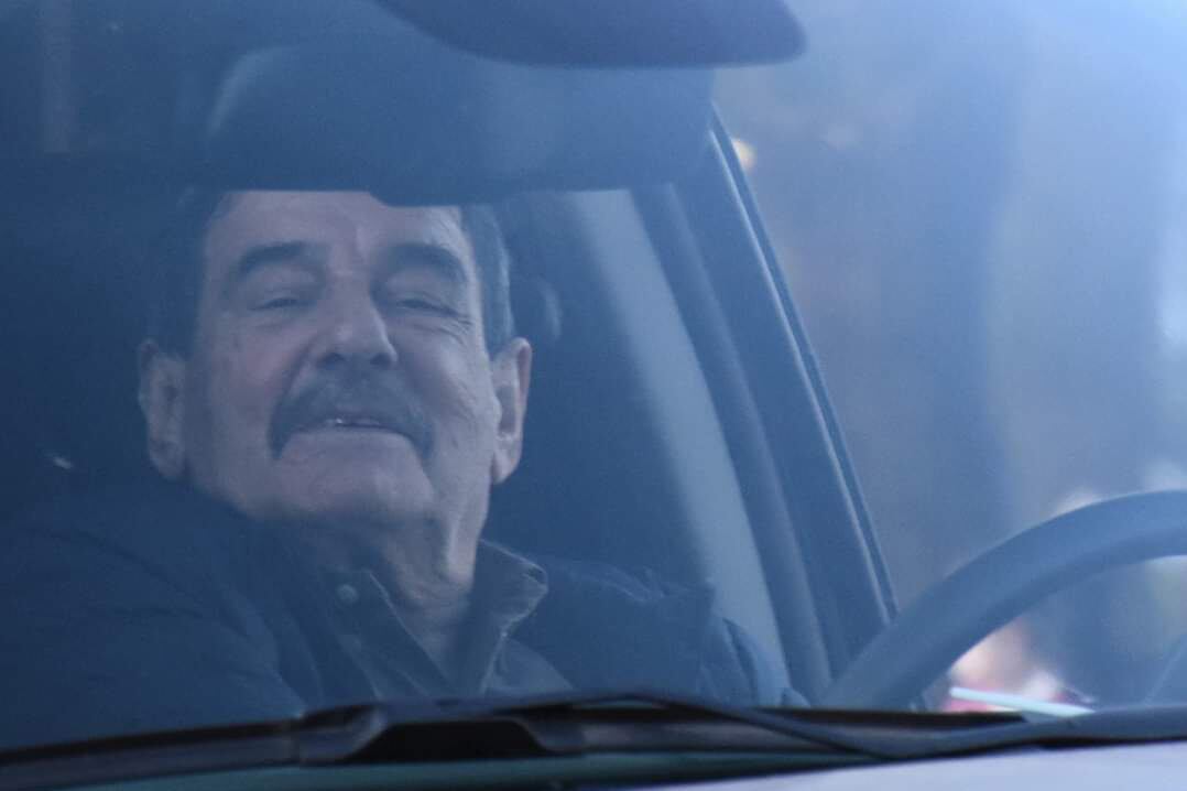 Alberto Padoan marchó en su camioneta por las calles de Avellaneda el 9 de julio.