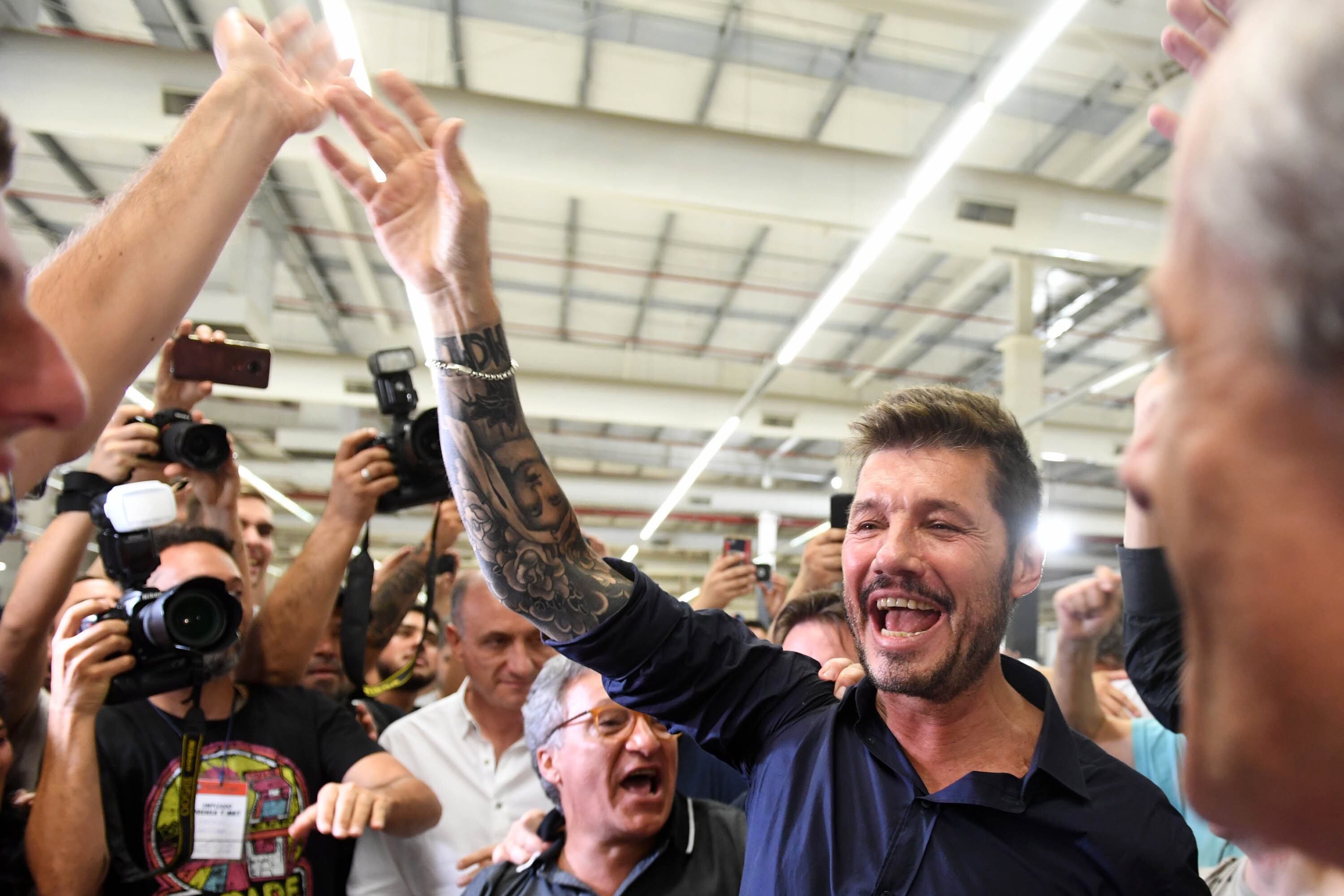 Marcelo Tinelli, se hará cargo de la Superliga.