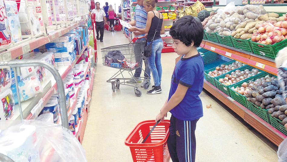 La Universidad de Avellaneda estimó una pérdida de casi 8 puntos en los salarios al final del año.