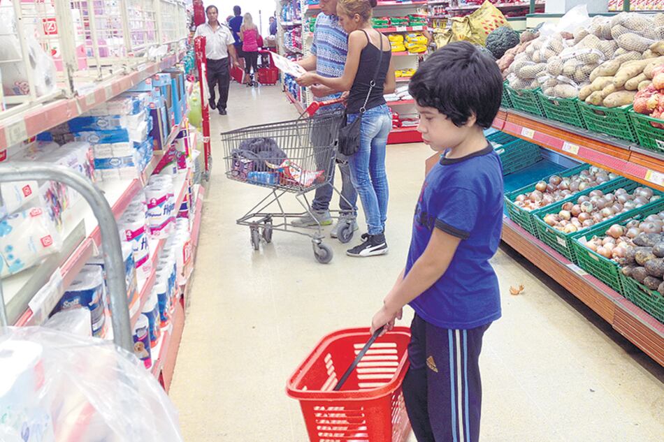 La Universidad de Avellaneda estimó una pérdida de casi 8 puntos en los salarios al final del año.