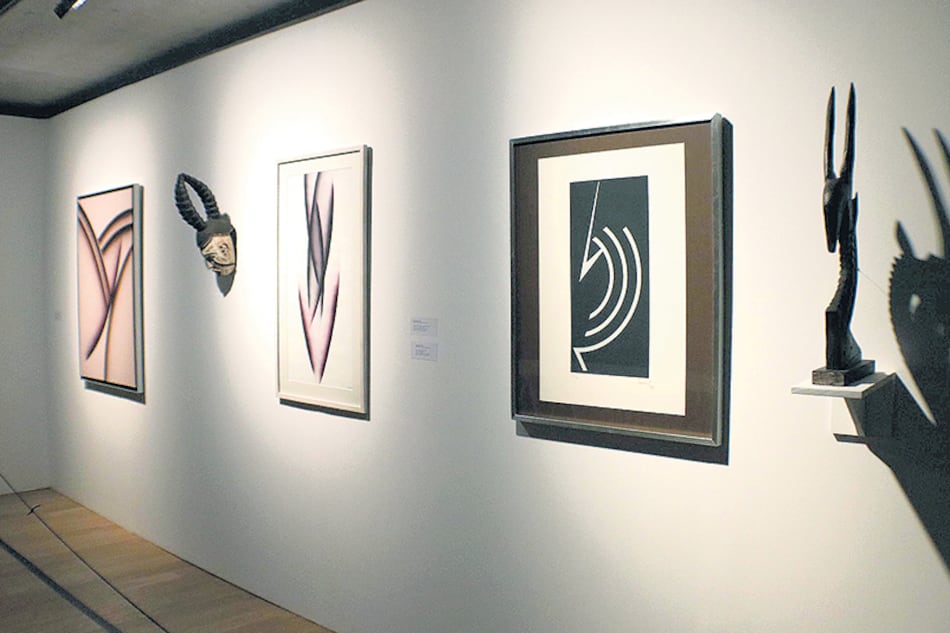 Reinterpretación de piezas de arte africano, por Mac Entyre.