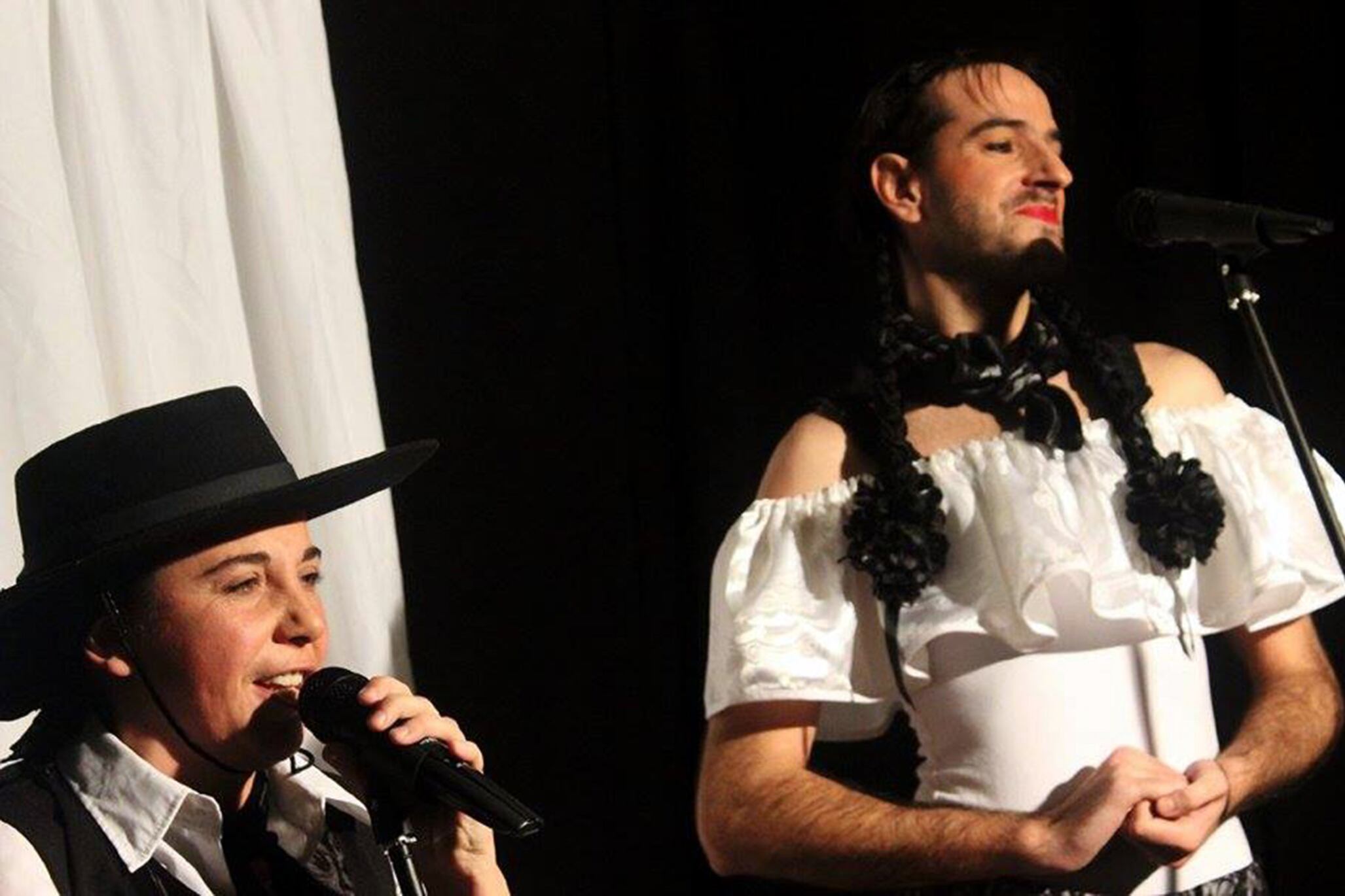 Olgado y Terzaghi son Pancho y Roxy. Humor sobre los concursos y la ambición de ganar.