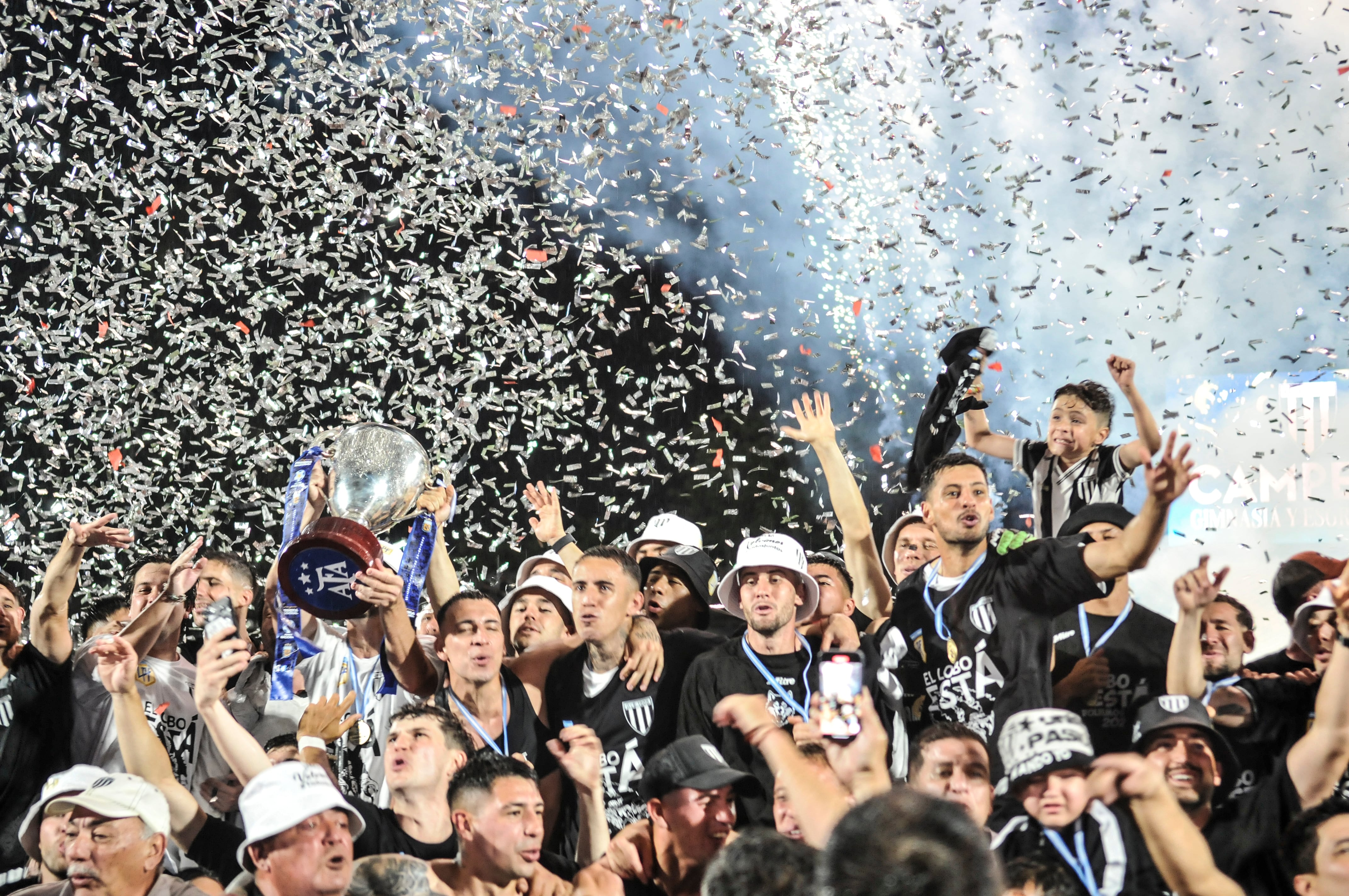 El festejo de Gimnasia, que el año que viene jugará en Primera División