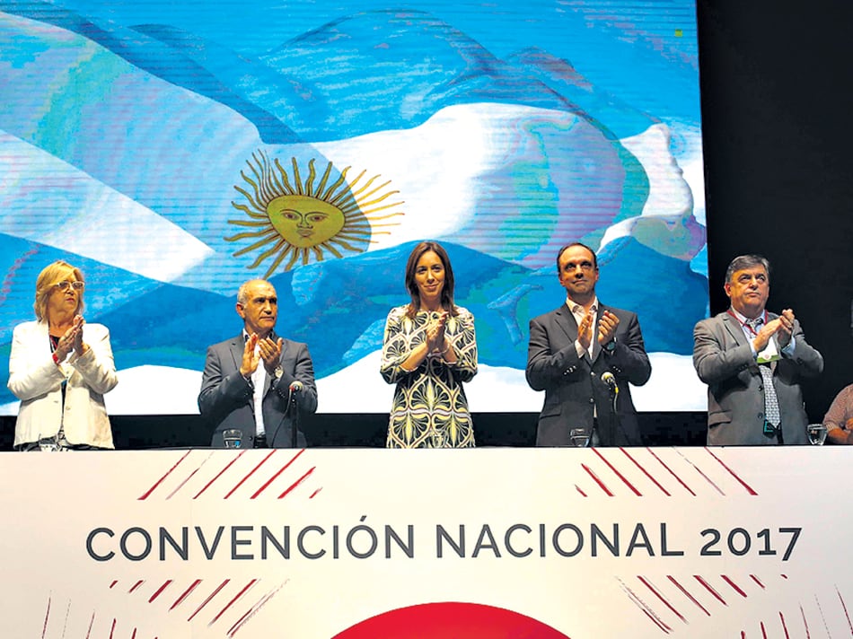 La gobernadora Vidal estuvo en el encuentro realizado en La Plata y se llevó algunos silbidos.