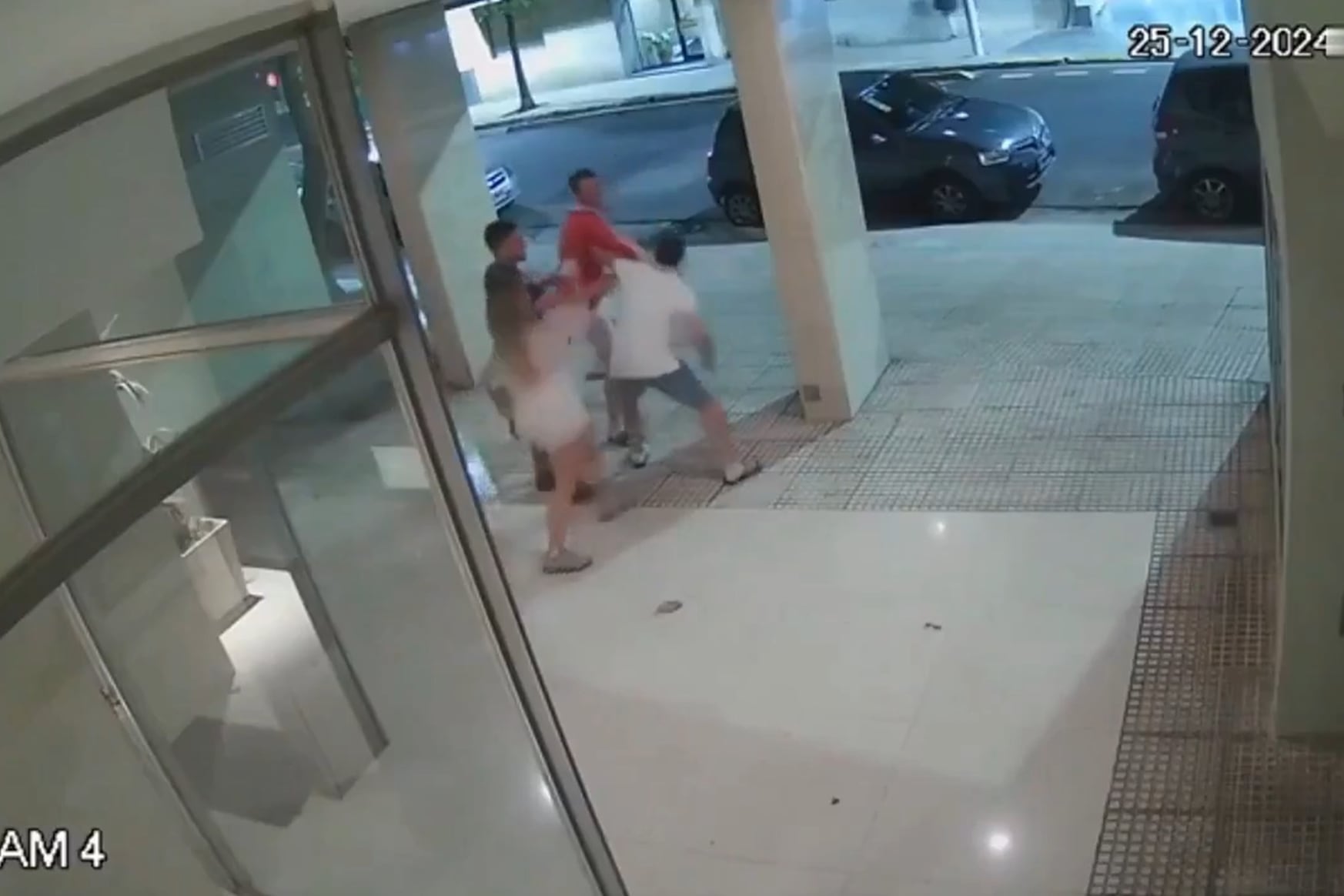 Así fue la brutal golpiza al joven que les había pedido bajar la música