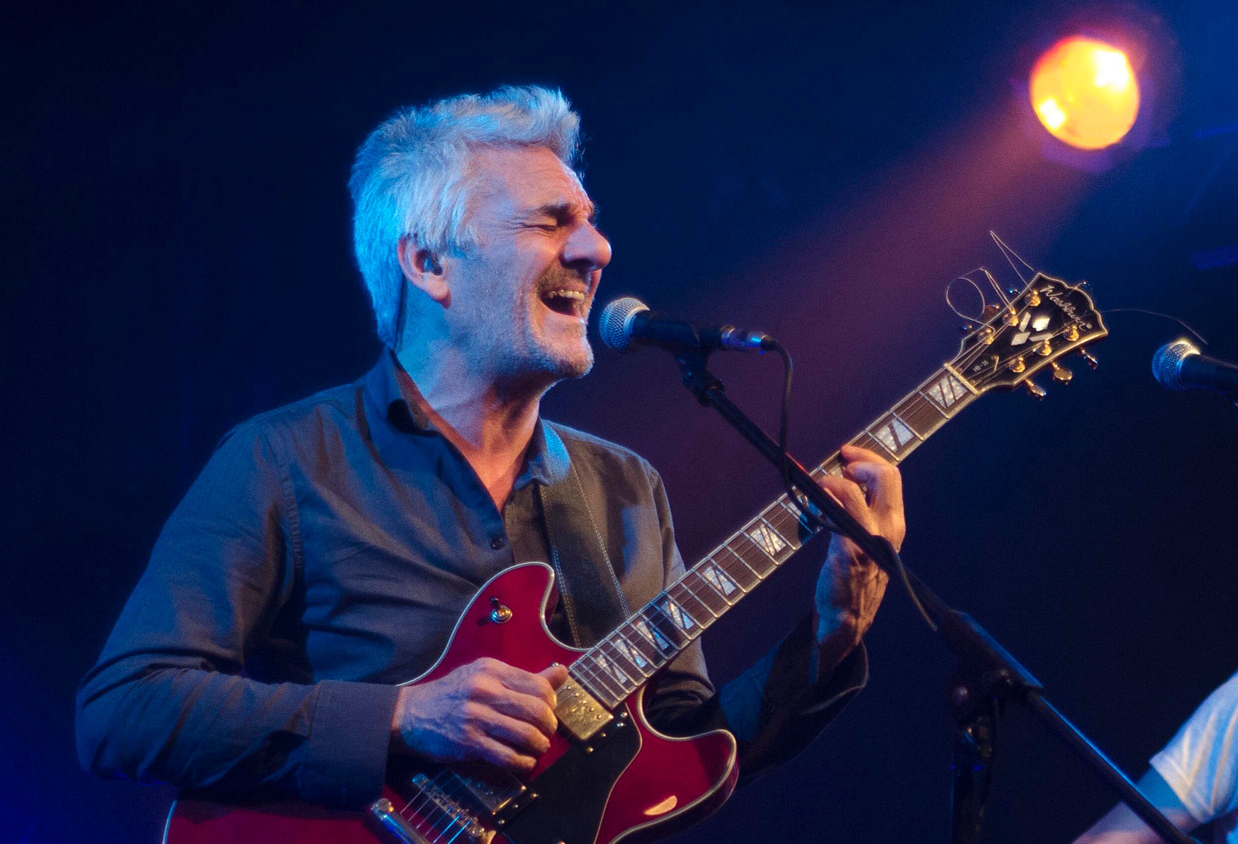 "Siempre tiene que haber una guitarra al alcance de mi mano", dice Goldín.